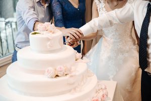 Lifespire Cake cutting