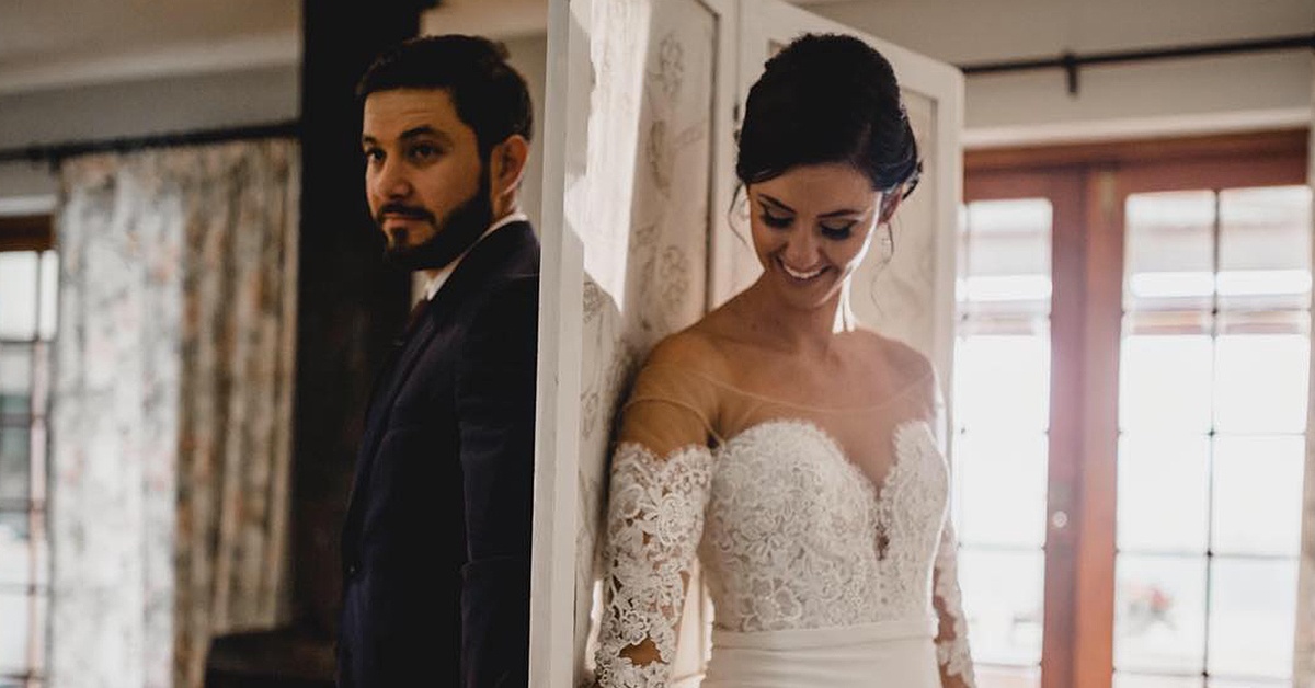 Should You or Should You Not Do a First Look?